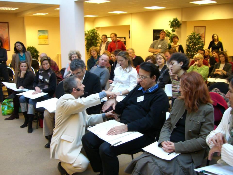 Photo d'un groupe de formation en 2005 pour la page formation en hypnose paris